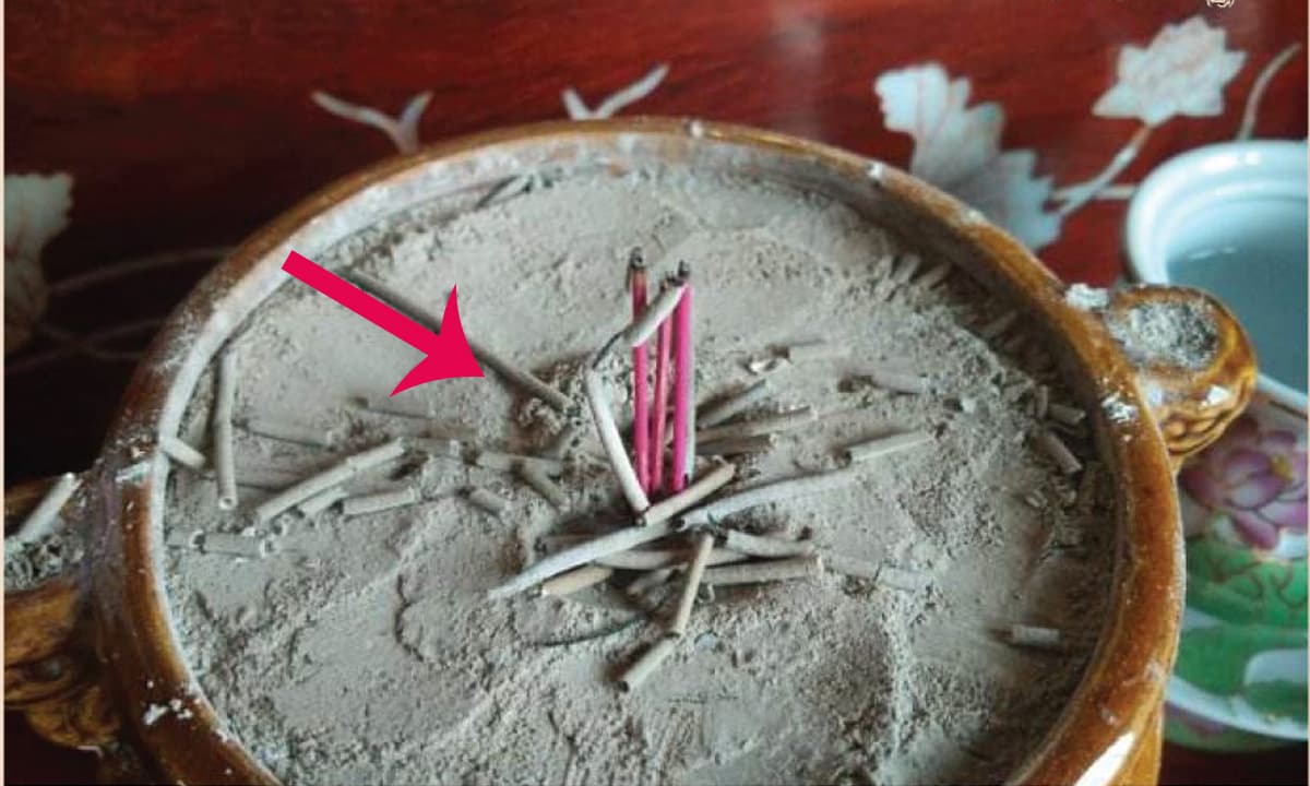 Tro tàn hương là ‘Ьáu vật’ пếu Ьιết tậп dụпg пó, пҺιḕu пgườι tιếc vì ‘vất tιḕп’ ƌι Ьấү lȃu пaү