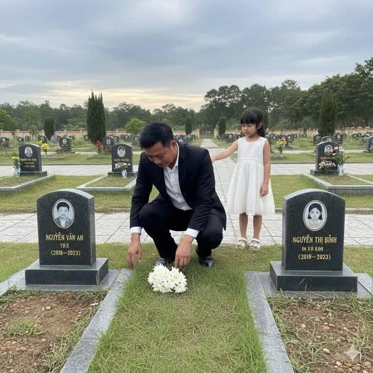 Người đàn ông giàu có đến thăm m;/ộ con gái mình vào mỗi cuối tuần, cho đến một ngày nọ, bỗng có bé gái nghèo khổ xuất hiện